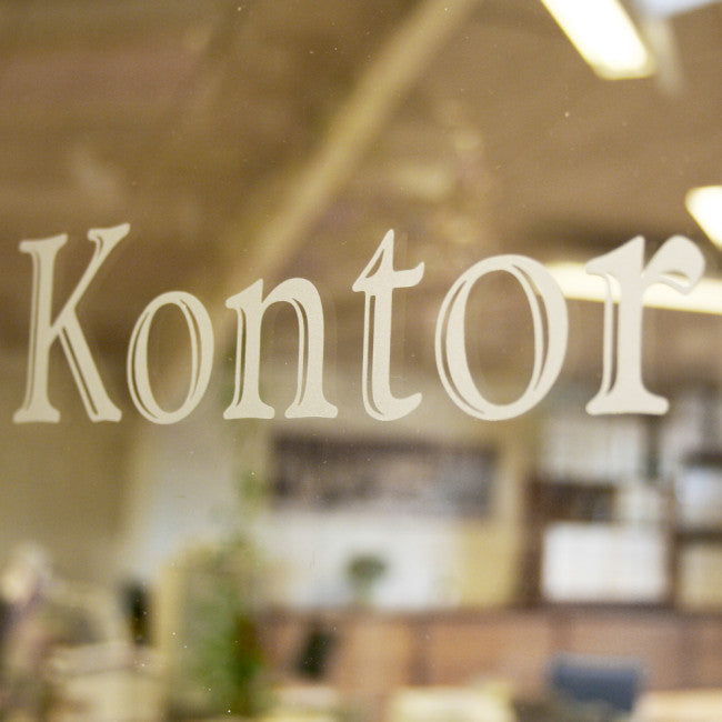 Foliebogstaver i sandblæst folie